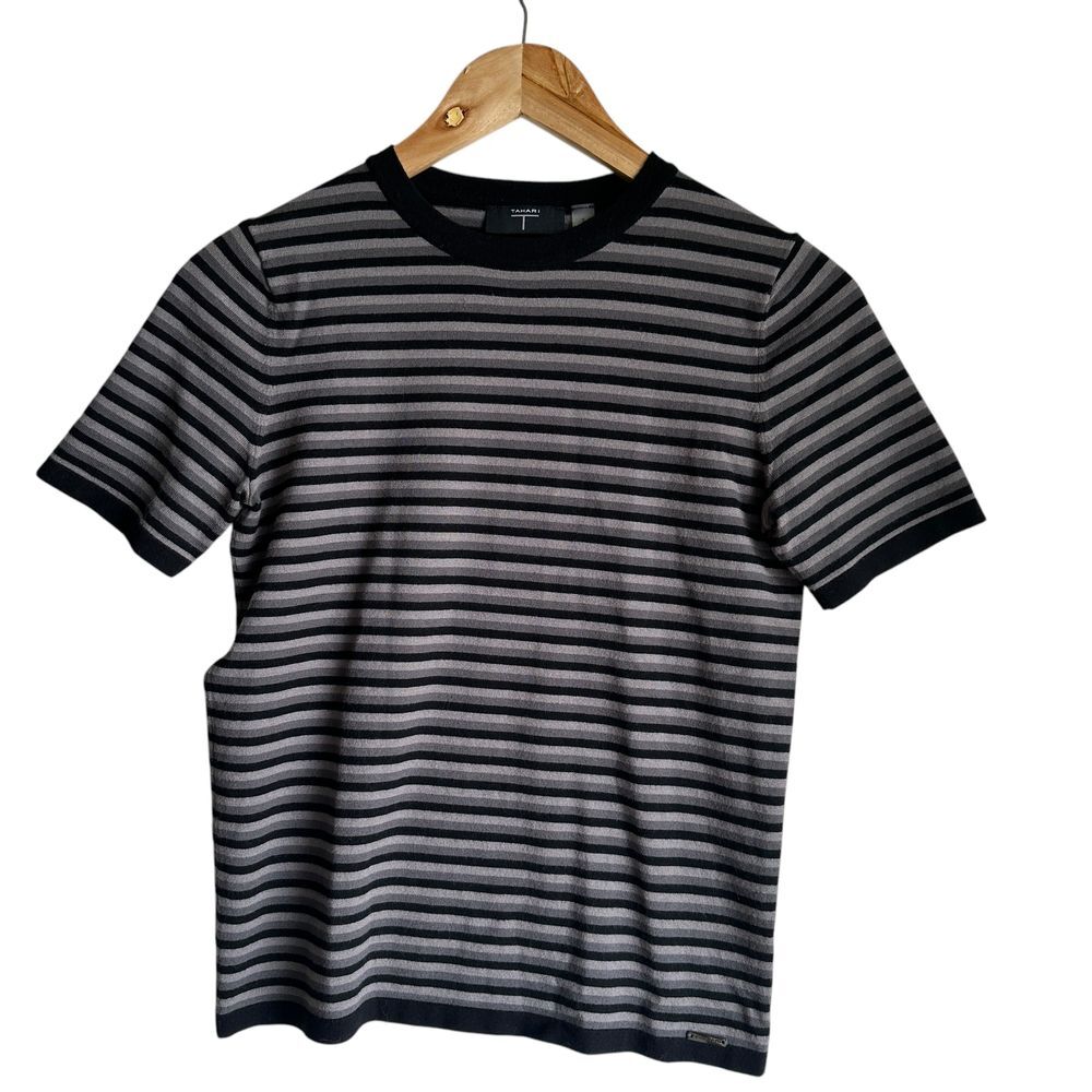 T Tahari Knit‎ Tee Striped Gray/Black Short Sleeve Casual Small
